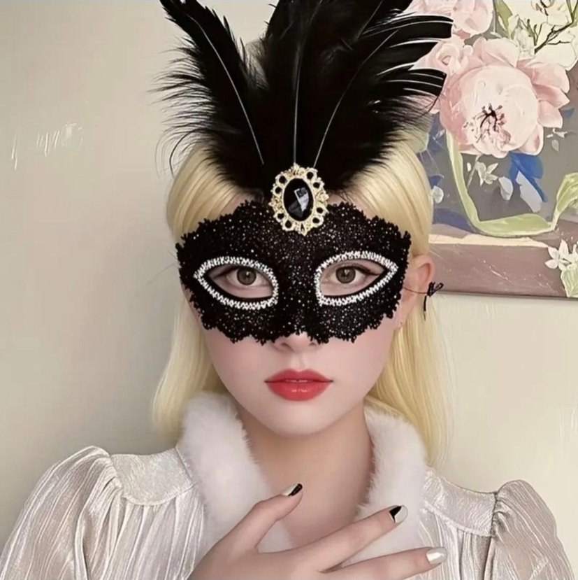 Siyah Dantel Tüylü Taş Süslemeli Kadın Maskesi - Görsel 2