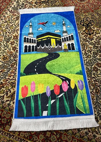 English Home Çiçek ve Kabe Desenli Renkli Seccade