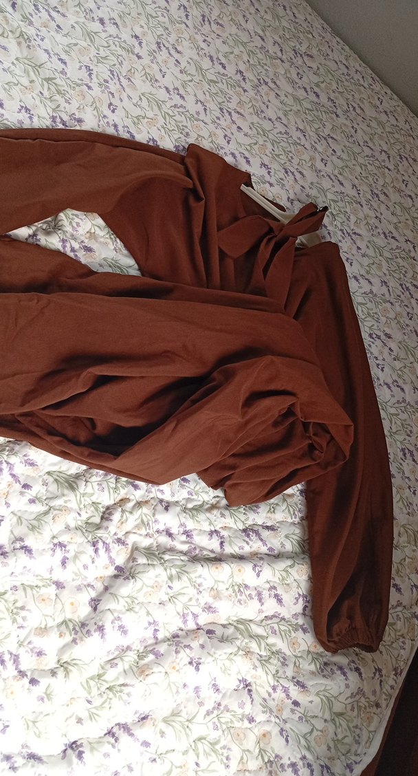 Kahverengi V Yaka Uzun Keten Elbise - Görsel 3