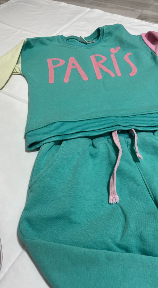 Yeşil Renkli Paris Baskılı Kız Eşofman Takımı - Görsel 4