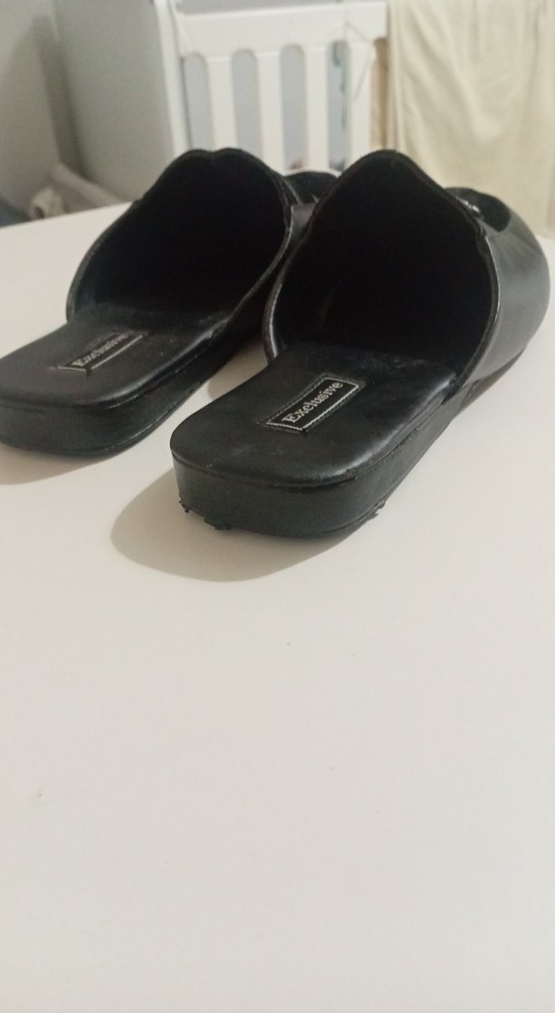 Erkek Siyah Tokalı Ev Terliği - Görsel 3