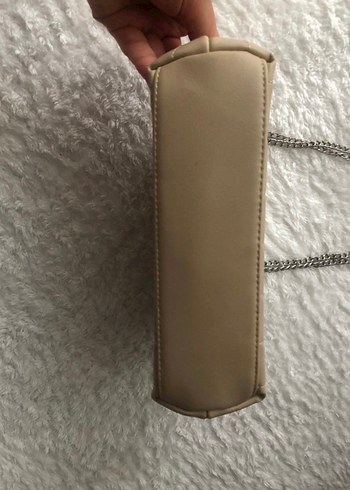 Bej Deri Kadın Çanta Zincir Askılı - Görsel 3