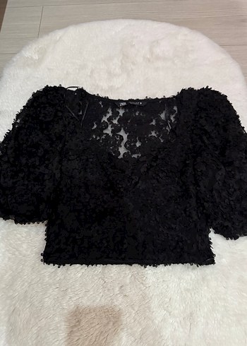 Zara Dantel Detaylı Siyah V Yaka Mini Bluz
