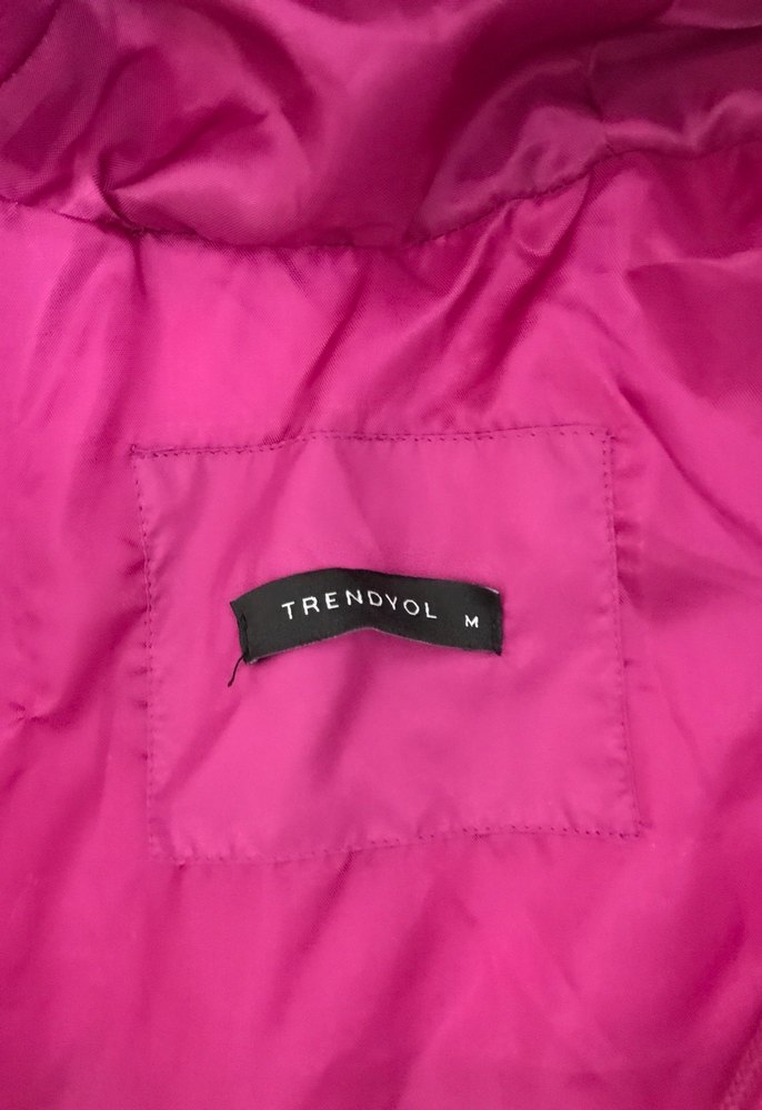 Pembe Kapüşonlu Kadın Kışlık Mont - Görsel 3