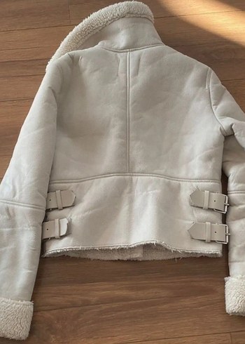 Bershka Taş Rengi Kürklü Kadın Kış Ceketi
