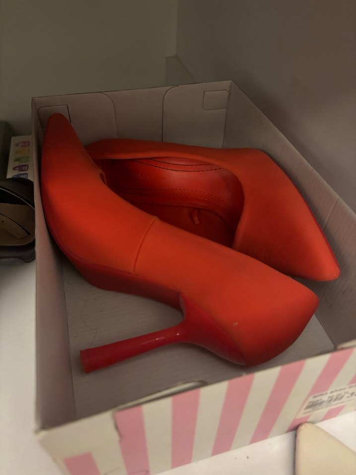 turuncu bershka stiletto ayakkabı - Görsel 4