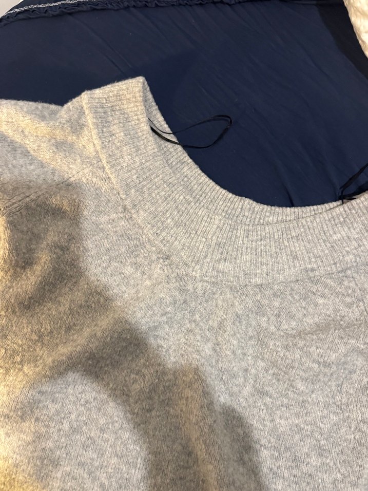 Kadın Gri Örgü Triko Bisiklet Yaka Kazak - Görsel 3