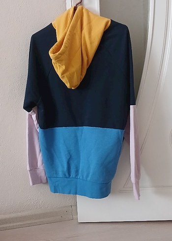 Diğer Renkli Kapüşonlu Kadın Sweatshirt