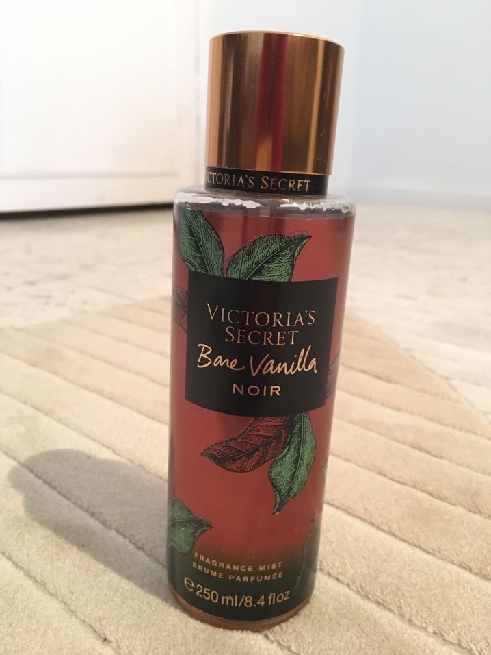 Victoria's Secret Bare Vanilla Noir Kadın Vücut Spreyi - Görsel 2