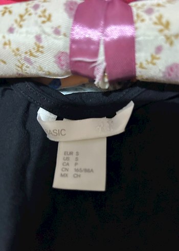 H&M Siyah V Yaka Kolsuz Kadın Atlet