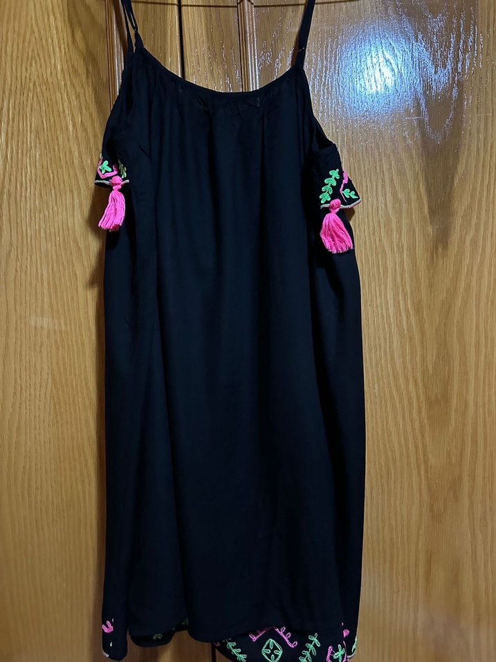 Nakışlı Püsküllü Siyah Plaj Elbisesi - Görsel 4