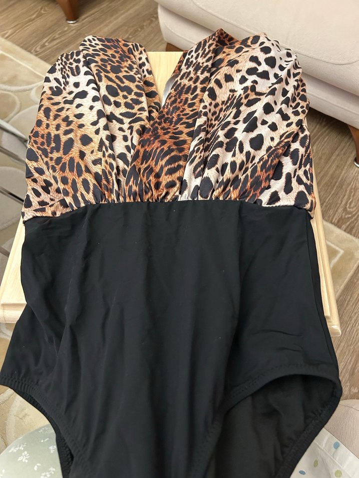 Leopar Desenli Drapeli Kadın Mayo - Görsel 3