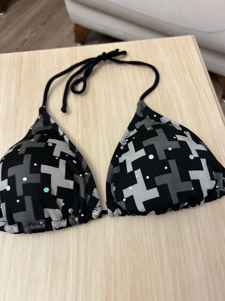 Desenli Siyah Gri Strappy Bikini Üstü - Görsel 2