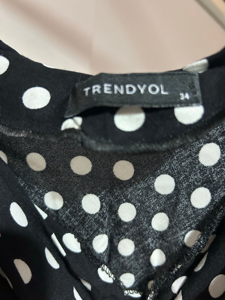 Siyah Puantiyeli Uzun Drapeli Elbise - Görsel 4