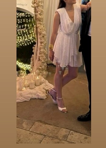 Beyaz payetli elbise - Görsel 4