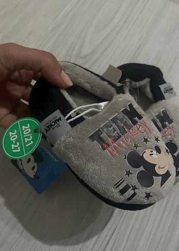 LC Waikiki Erkek Çocuk Gri Mikrofiber Kaydırmaz Terlik