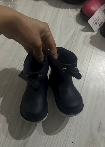 Igor Siyah Erkek Çocuk Lastik Bot Velcro