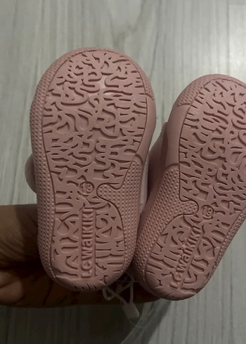 19 Beden Kız Çocuk Pudra Pembe Sıcak Ev Terliği