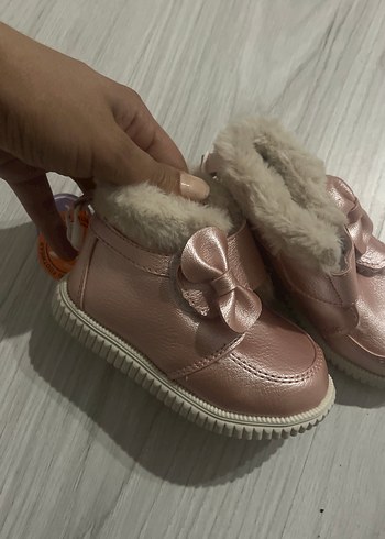 LC Waikiki Kızlar için parlak kahverengi kürklü bot