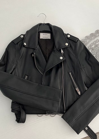 Kadın Siyah Deri Biker Ceket