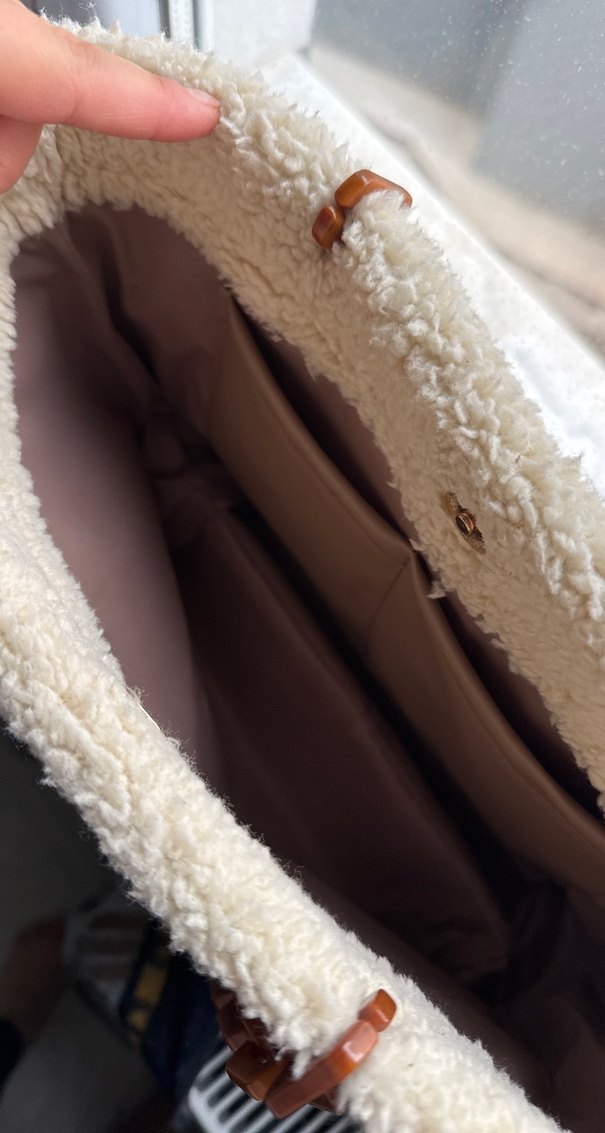 Zincir Detaylı Bej Örgü Kadın Çanta - Görsel 2