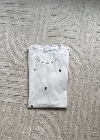 Nakışlı Beyaz Keten Hamile Tişörtü - Görsel 3