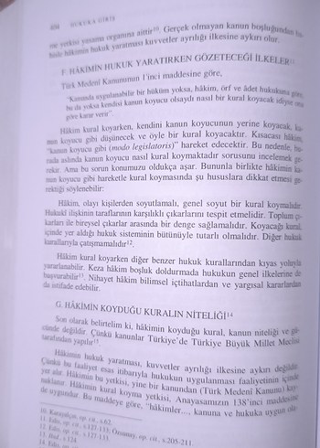 Beden Renk Kemal Gözler - Hukuka Giriş Kitabı