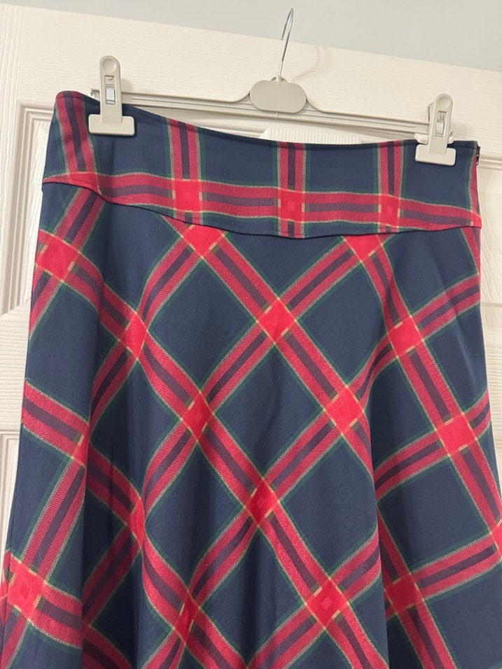 Kırmızı Ekose Pilili Midi Etek - Görsel 3