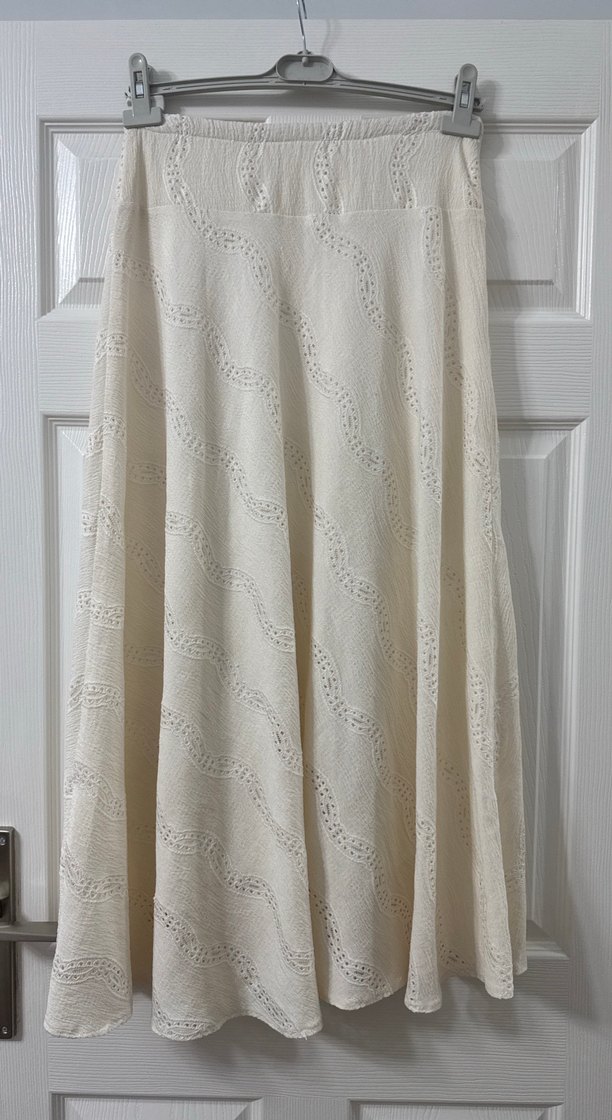 Dantel Detaylı Beyaz Kadın Uzun Etek - Görsel 2