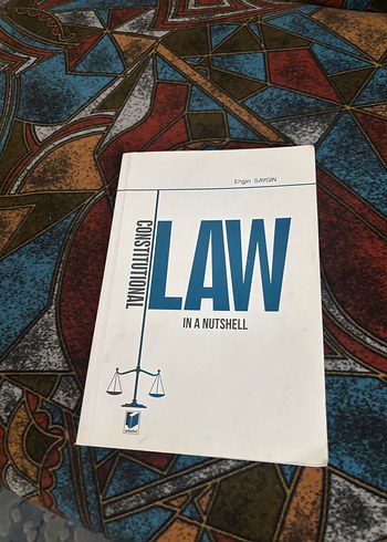 Constitutional Law In A Nutshell Kitabı