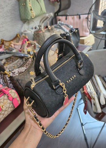 Zincir Detaylı Siyah Deri Kadın Çanta - Görsel 2