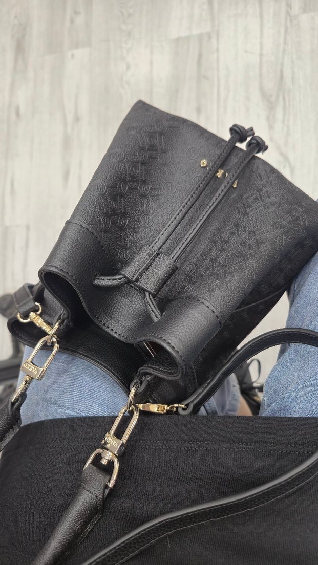 Siyah Deri Kadın Çanta, Tokalı, Minimalist - Görsel 3