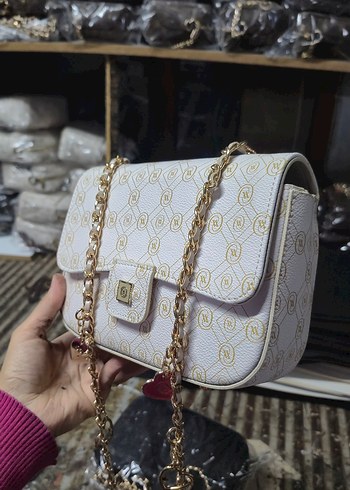 Zincir Detaylı Beyaz Yılan Desenli Kadın Çanta - Görsel 2