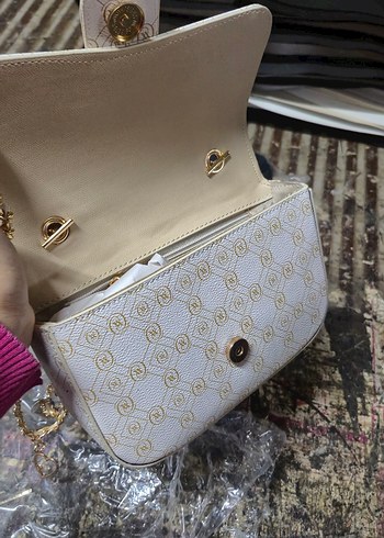 Zincir Detaylı Beyaz Yılan Desenli Kadın Çanta - Görsel 3