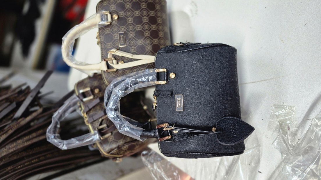 Siyah Deri Kadın Çanta - Görsel 5