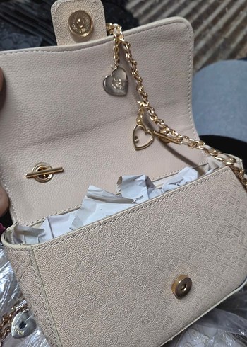 Zincir Detaylı Beyaz Yılan Derisi Desenli Kadın Çanta - Görsel 4