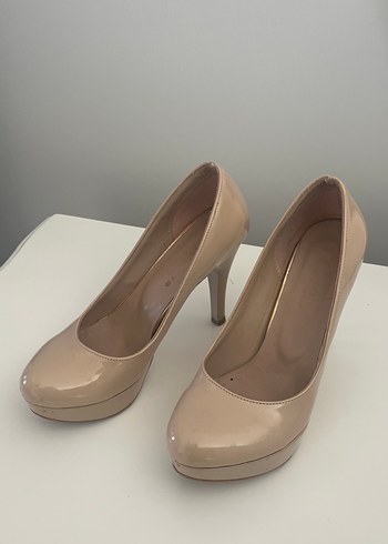 Bej Rugan Stiletto Topuklu Kadın Ayakkabı