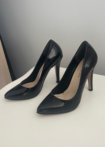 Diğer Siyah Rugan Stiletto Ofis Topuklu