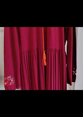 Abiye Bordo Piliseli Uzun Kollu Nakışlı Elbise