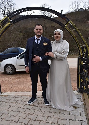 Abiye Drapeli Uzun Kollu Beyaz Tesettür Nişan Elbisesi