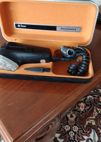 Bej PHILISHAVE Elektrikli Tıraş Makinesi