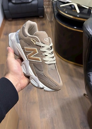 New Balance universal