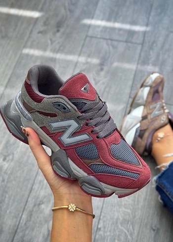 New Balance universal