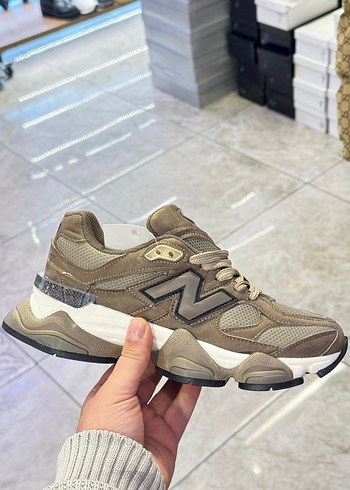 New Balance universal