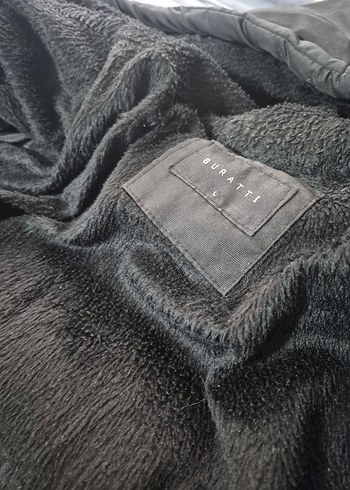 Siyah Kapüşonlu Erkek Mont - Görsel 4