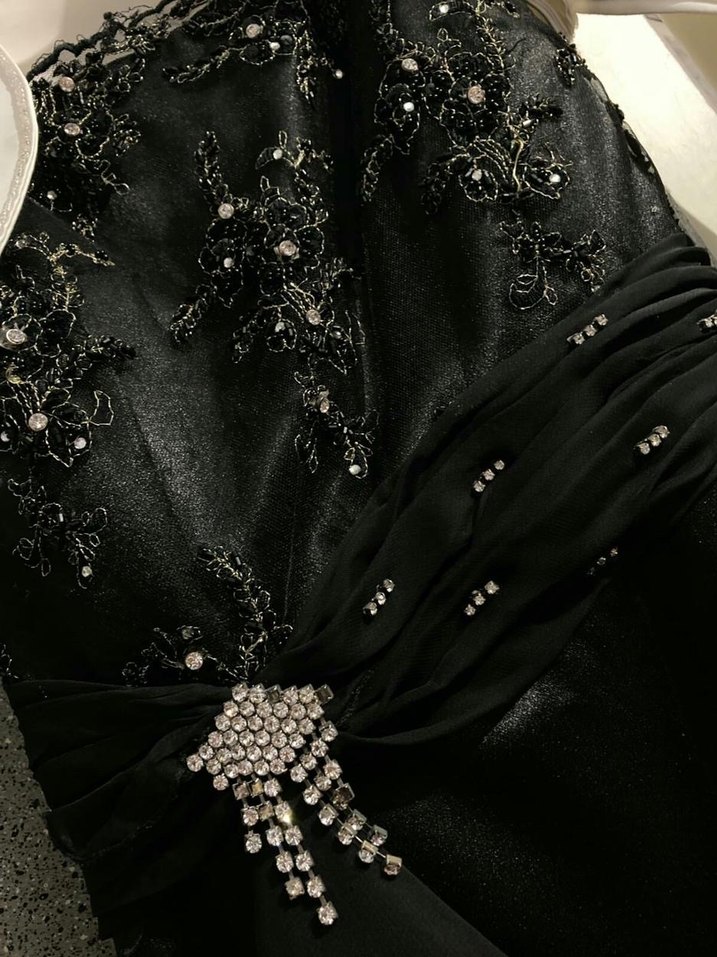 Siyah Straplez İşlemeli Uzun Abiye Elbise - Görsel 2