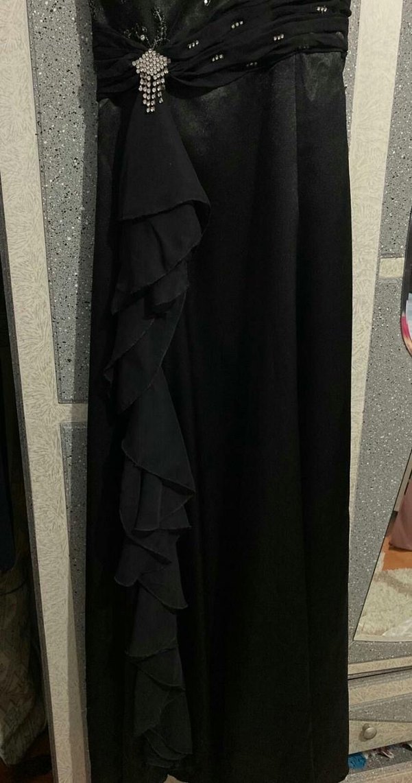 Siyah Straplez İşlemeli Uzun Abiye Elbise - Görsel 4