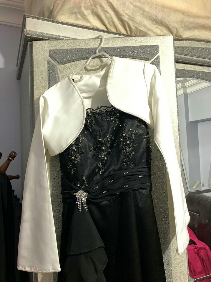 Siyah Straplez İşlemeli Uzun Abiye Elbise - Görsel 3