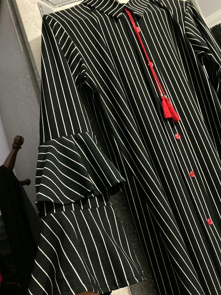 Püsküllü Siyah Çizgili Kadın Gömlek - Görsel 2