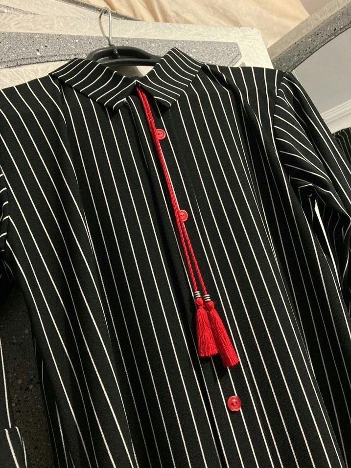 Püsküllü Siyah Çizgili Kadın Gömlek - Görsel 3